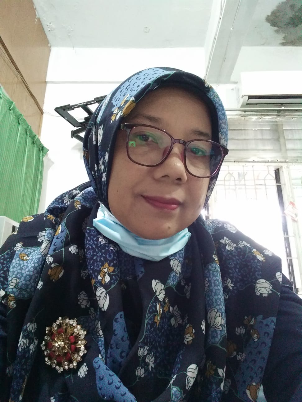 Foto Profil Nur Azizah, S.Pd., M.Pd
